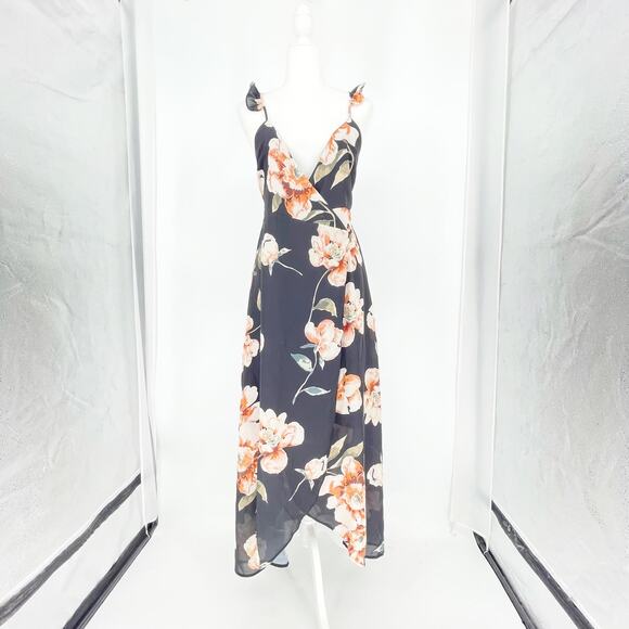 Boutique Dresses & Skirts - Boutique Sleeveless Floral Dress Size Medium